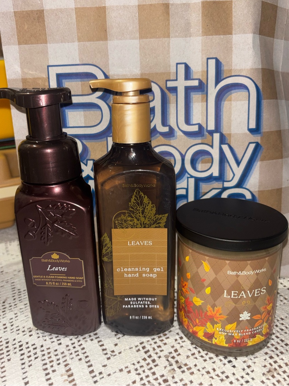 (2025)Bath & Body Works Leaves Hand Soap & Candle Set — Brown, Gold